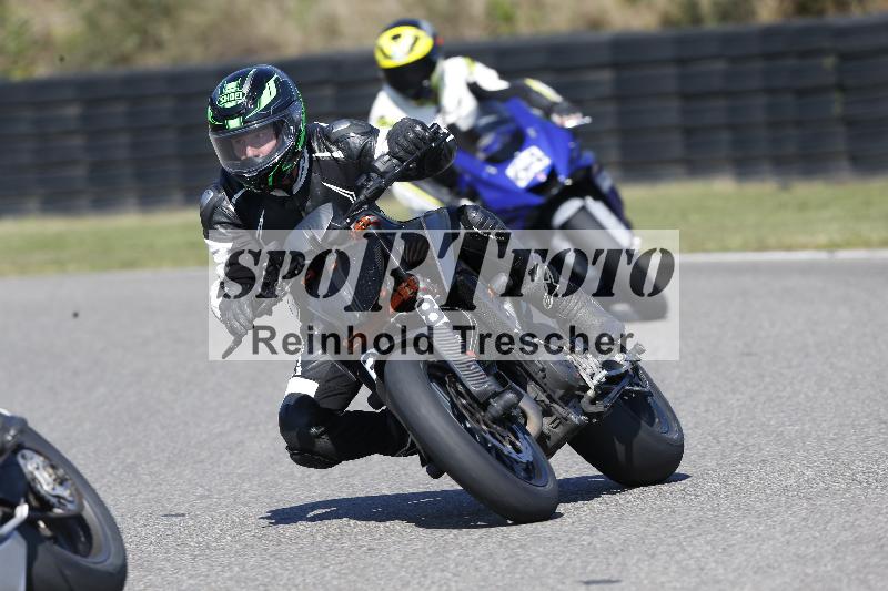 Archiv-2025/49 26.08.2025 Cornu Master School ADR/rot-rouge/38